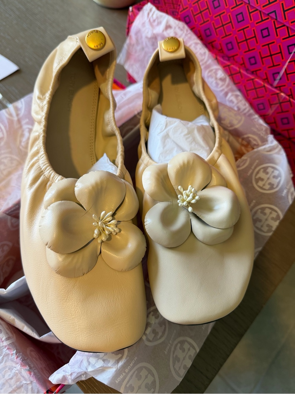Tory Burch Cream Leather Flower Ballet Flats